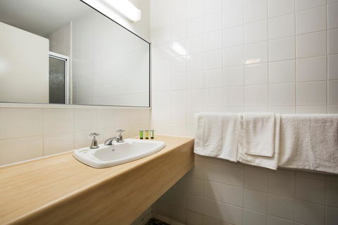 Dalrymple Hotel - Lightning Ridge Tourism 3