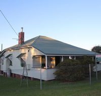 Dillons Cottage - Lightning Ridge Tourism