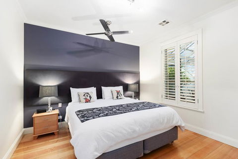 Domain One Apartment - Lightning Ridge Tourism 1