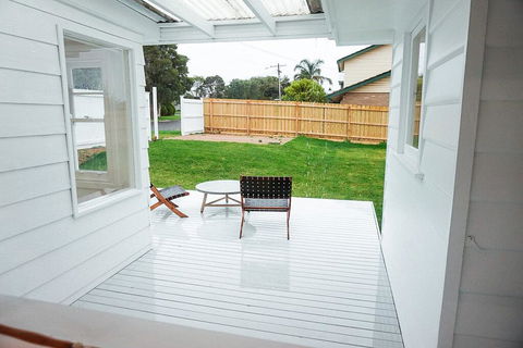 Dromana Beach House - Lightning Ridge Tourism 2