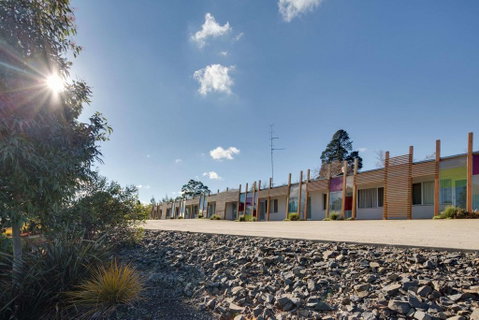 Drouin Motel - Lightning Ridge Tourism 0