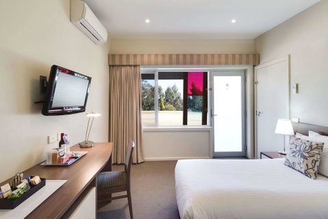 Drouin Motel - Lightning Ridge Tourism 3