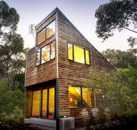 DULC Cabins - Lightning Ridge Tourism