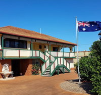 Dunelm House - Lightning Ridge Tourism