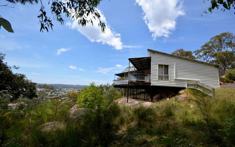 Eagle's Nest - Lightning Ridge Tourism 3