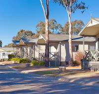 Eaglehawk Park Canberra - Lightning Ridge Tourism