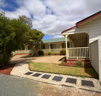 Echuca Holiday Units - Lightning Ridge Tourism
