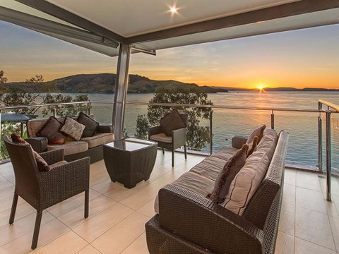 Edge Penthouse On Hamilton Island - Lightning Ridge Tourism 3