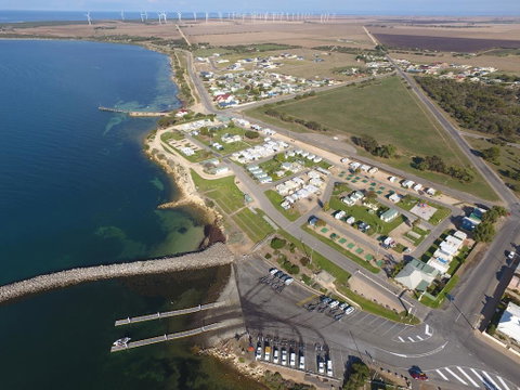 Edithburgh Caravan Park - Lightning Ridge Tourism 3