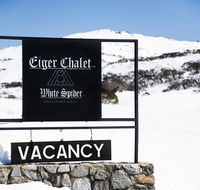 Eiger Chalet - Lightning Ridge Tourism