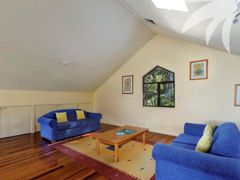 Elandra - Lightning Ridge Tourism 2