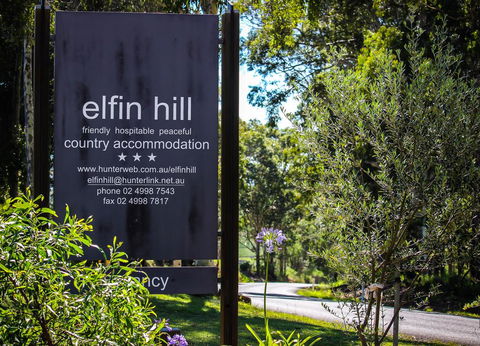 Elfin Hill Vineyard Accommodation - Lightning Ridge Tourism 0
