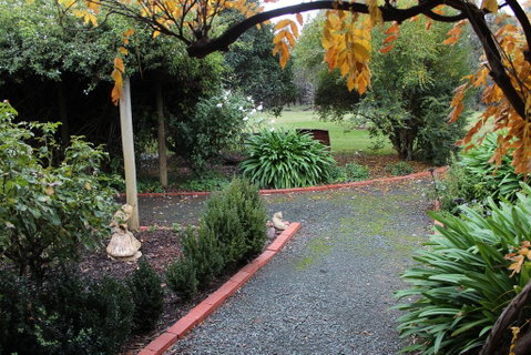 Elinike Guest Cottages - Lightning Ridge Tourism 2