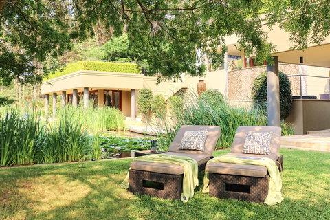 Escala Luxury Suites - Lightning Ridge Tourism 3