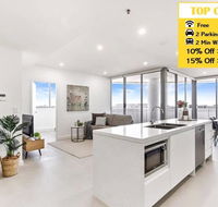 ESQ Astonishing 3BD Apartment 1 min from Train Station - Lightning Ridge Tourism