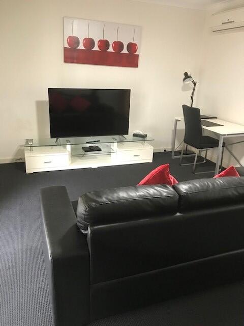 Essendon Apartments - Lightning Ridge Tourism 1