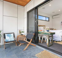 Eternity 141 - Room with private bathroom balcony bed  breakfast - Lightning Ridge Tourism