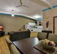 Exmouth Villas Unit 37 - Beautifully Appointed Villa Close to Town Centre - Lightning Ridge Tourism