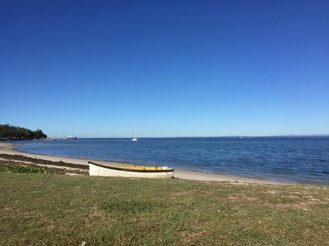 Fabulous Location - Ground Floor Waterfront Unit! Clearview Apartments - Lightning Ridge Tourism 2