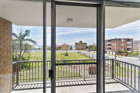 Fairleigh - Unit 1 - Lightning Ridge Tourism 1