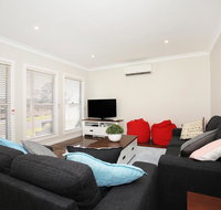 Fairways - 10 Mins to Hyams Beach - Lightning Ridge Tourism