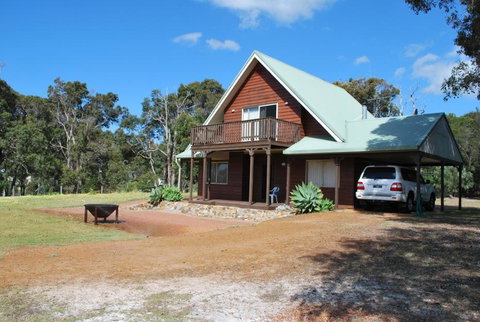 Farm Lane Retreat - Lightning Ridge Tourism 0