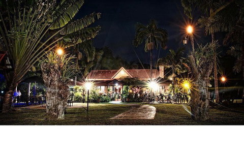 Ferns Hideaway Resort - Lightning Ridge Tourism 0
