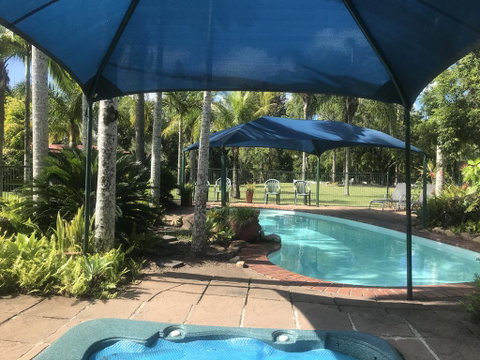 Ferns Hideaway Resort - Lightning Ridge Tourism 2
