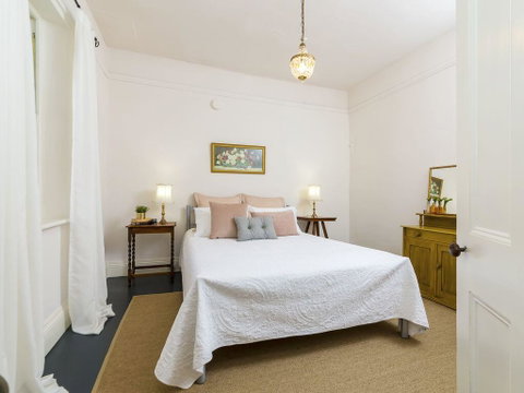 Fig Tree Cottage - Lightning Ridge Tourism 2