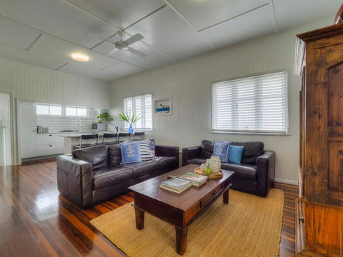 Fisherman's Cottage Hervey Bay - Lightning Ridge Tourism 0