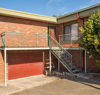 Fishermans Lodge - Lightning Ridge Tourism