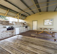 Fossickers Tourist Park - Lightning Ridge Tourism
