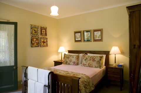 Foxgloves B&B - Lightning Ridge Tourism 3