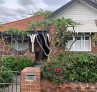 Frangipani House Cooks Hill - Lightning Ridge Tourism