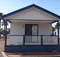 Fremantle Village - Lightning Ridge Tourism