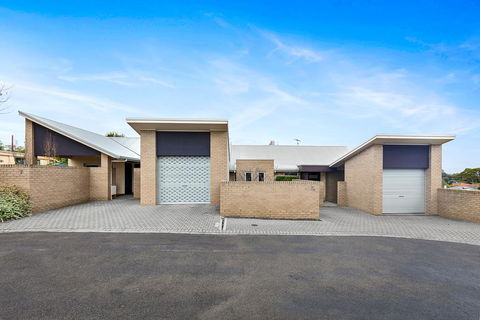 Frewville 7 Apartment - Lightning Ridge Tourism 1