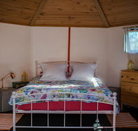 Funky Yurt on Acreage - Lightning Ridge Tourism