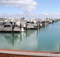 Geraldton Holiday Unit - Lightning Ridge Tourism
