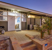 Getaway Villas Unit 38-10 - 2 Bedroom Self-Contained Accommodation - Lightning Ridge Tourism