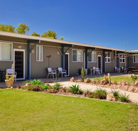 Getaway Villas Unit 38-3 - 1 Bedroom Self-Contained Accommodation - Lightning Ridge Tourism