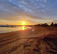 Goat Island Bungalow - Lightning Ridge Tourism
