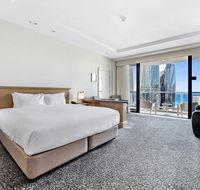 Gold Tower Private Hotel Suite with Ocean Views - Lightning Ridge Tourism