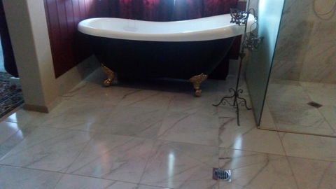 GOLDEN LACE B&B - Lightning Ridge Tourism 0