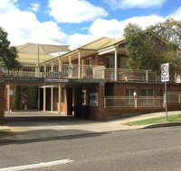 Golf Links Motel - Lightning Ridge Tourism