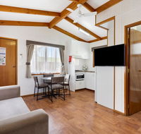 Goulburn South Caravan Park - Lightning Ridge Tourism