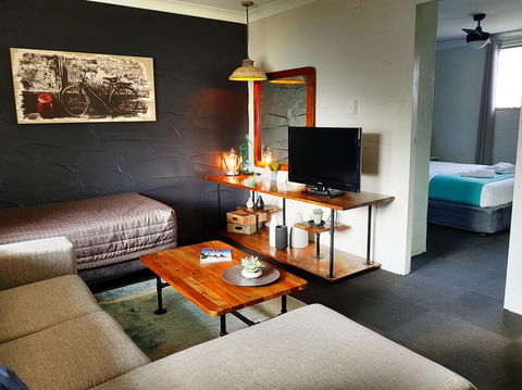 Grafton Lodge Motel - Lightning Ridge Tourism 2