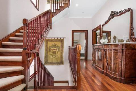 Grand & Central On George - Unique - Opulent - Lightning Ridge Tourism 1