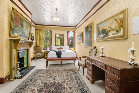 Grand & Central On George - Unique - Opulent - Lightning Ridge Tourism 2