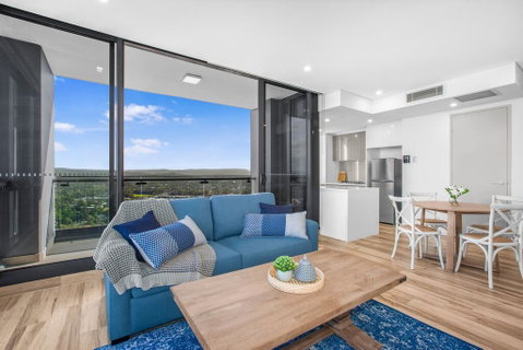 Grand Beach Views In 2-Bed Apartment With Balcony - Lightning Ridge Tourism 3