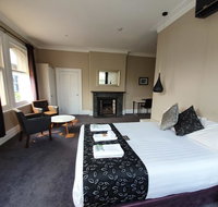 Grand Hotel - Lightning Ridge Tourism